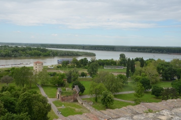 De samenkomst van de Sava en de Donau, gezien vanaf het fort.